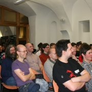 Publikum Davida Grudla na vsetínském Barcampu.